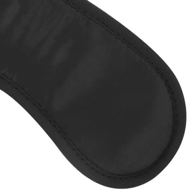 Mască DARKNESS Straight Black Soft Mask. pentru jocuri erotice în cuplu. din satin. cu bandă elastică reglabilă. negru