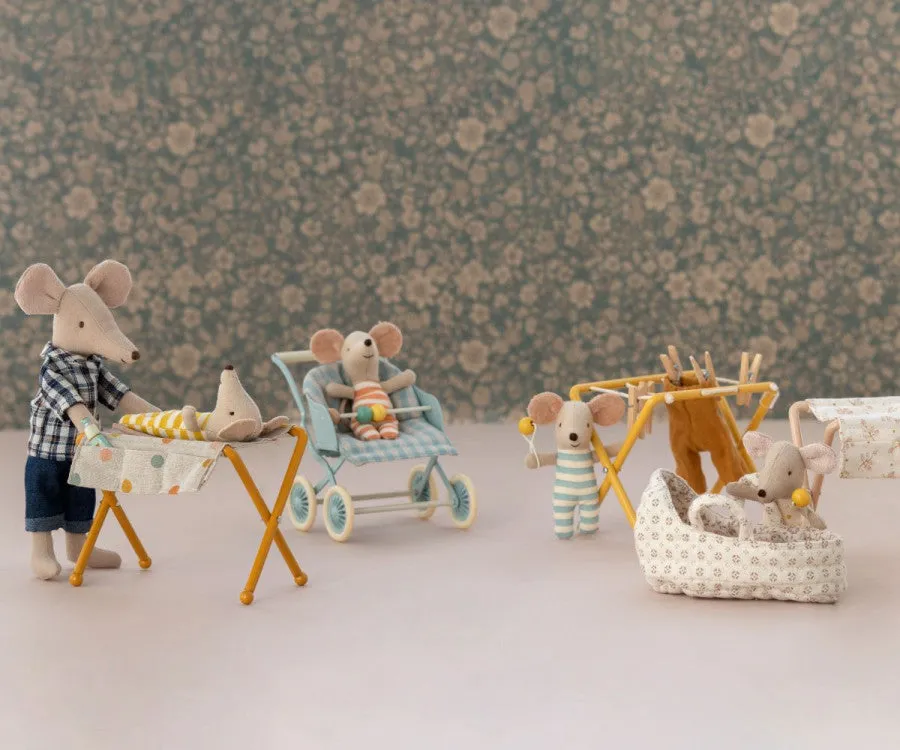 Nursery Table, Baby Mouse - Ocher