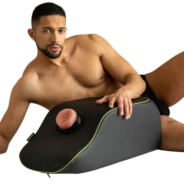 Pernă de sex LIBERATOR Fleshlight On A Mission. cu orificiu pentru masturbator. mobilier pentru jocuri erotice. culoare negru